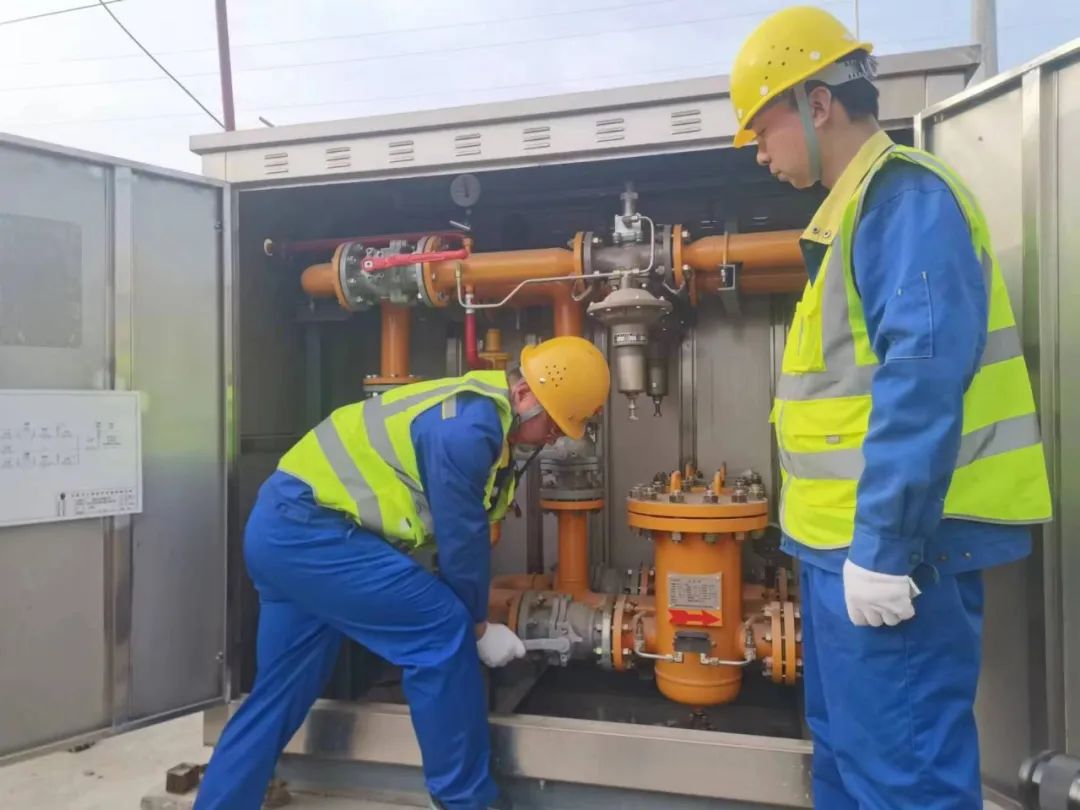 天伦燃气开展市政管网泄漏事故应急抢险演练(图3)